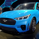 Imagen para el artículo titulado Ya es oficial: así es el Ford Mustang Mach-E, el SUV eléctrico dispuesto a plantar batalla a Tesla